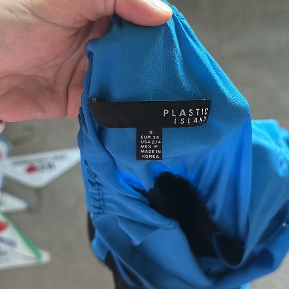 Plastic Island Silk and lace dress - Picture 3 of 4